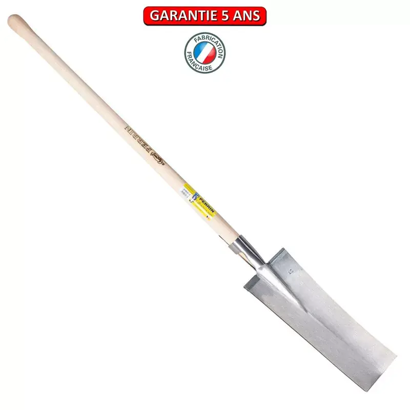 Louchet terrassier à anneau. Emmanché pomme 95. Longueur du fer 36 cm.