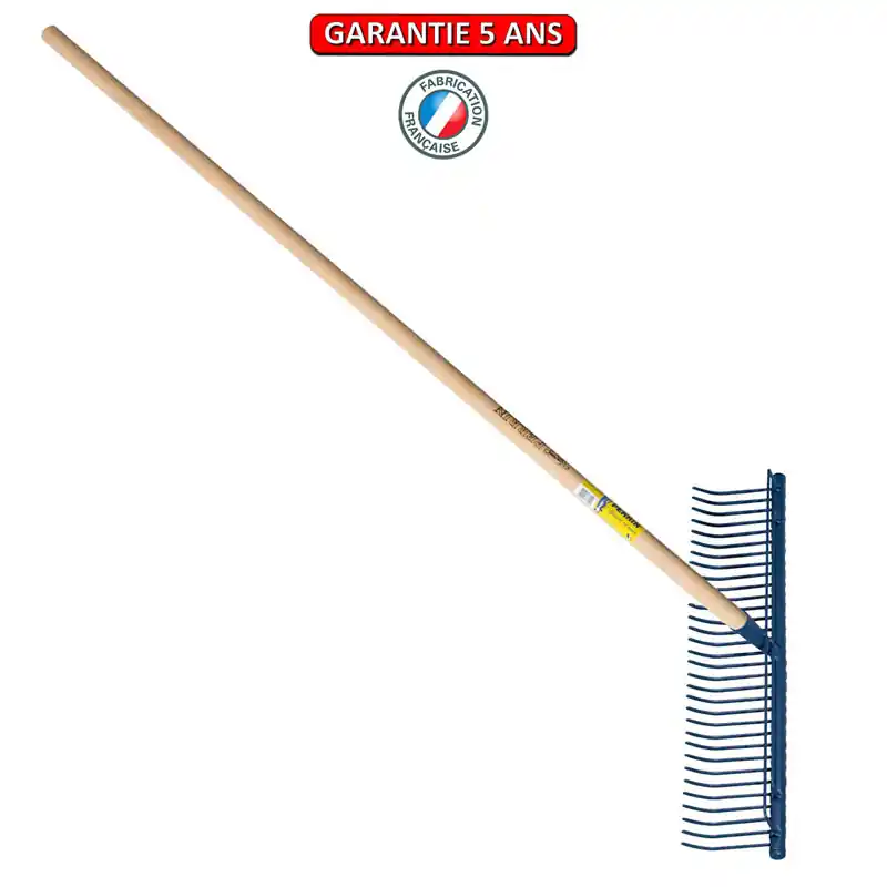 Râteau à gazon, 32 dents. Emmanché droit 150 cm. Outil à main de jardin.