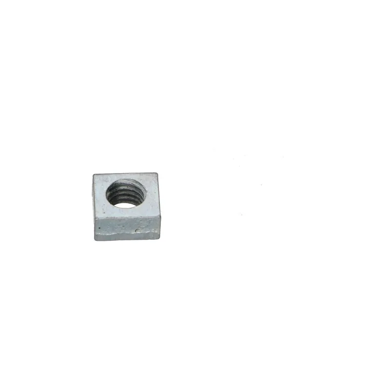 1 x Ecrou carré M5 8X8X4 Acier zingué